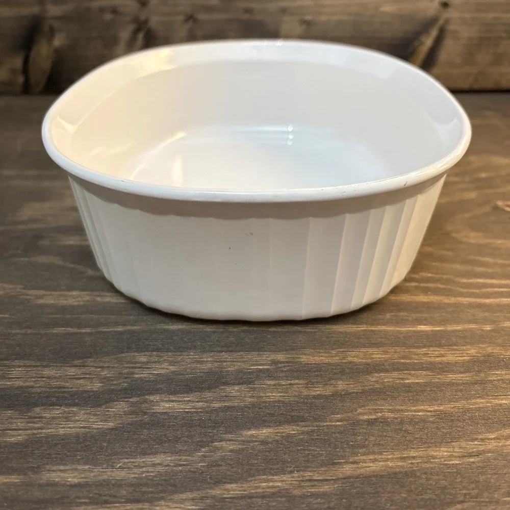 Corning Ware French White F-2-B 2.8 Lt & F-12-B 1.8 Lt Casserole Dishes No Lids